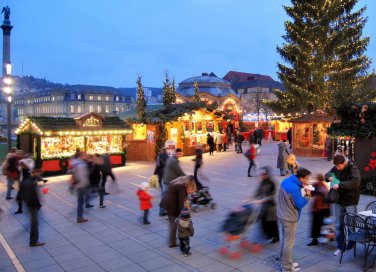 mercatino di Natale abete neve albero
