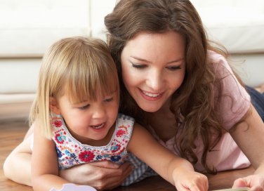 La tagesmutter, “mamma di giorno” professionista in soccorso alla famiglia