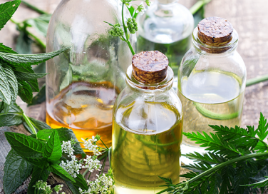 Le proprietà benefiche di 31 oli essenziali racchiuse in un unico Olio