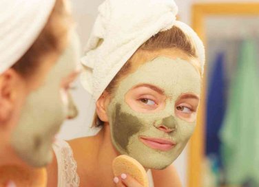 come detergere il viso