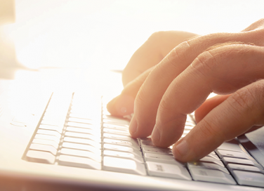 Il galateo del web: i comportamenti giusti da avere sui social network