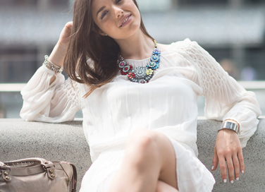 8 regole per un look da ufficio fresco e comodo in estate