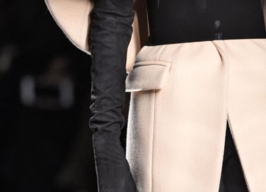 accessori moda inverno 2017 guanti e manicotti per completare look, accessori moda inverno 2017 guanti, accessori moda inverno 2017 manicotti, accessori moda inverno 2017