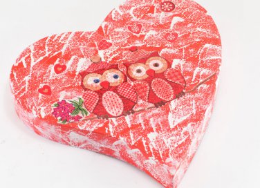 regali fai da te san valentino, decoupage san valentino, decoupage scatola cioccolatini
