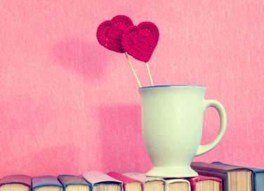 Idee regalo San Valentino 2017: i 7 libri da donare al partner per la Festa degli innamorati