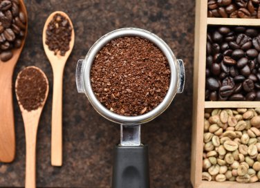 Quanti tipi di caffè esistono e le miscele migliori per fare i dolci 