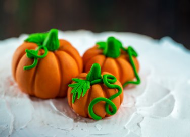 zucca halloween pasta di zucchero, cupcake halloween, torte halloween 