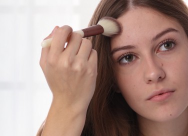 brufoli, punti neri, trucco correttivo