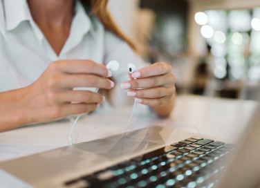 come pulire cuffiette, come pulire auricolari