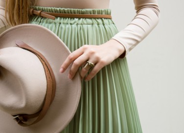 come accorciare gonna plissettata, come accorciare gonna dalla vita