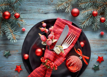 apparecchiare tavola, capodanno, decorazione tema