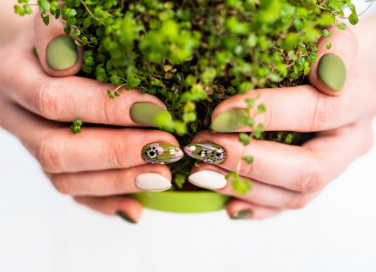 nail art, verde militare, unghie