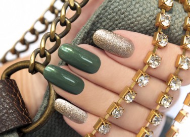 nail art, smalto glitter, brillantini
