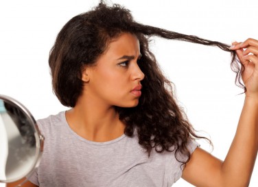 capelli ricci, riccio allisciato, rimedi naturali