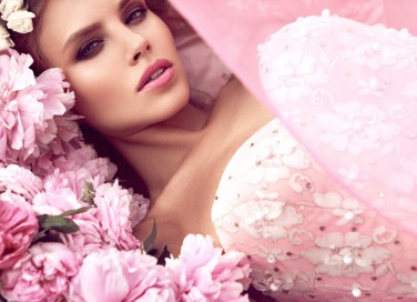 trucco da cerimonia, abito rosa, colori