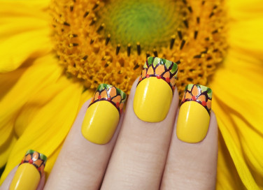 nail art, giallo, 8 marzo