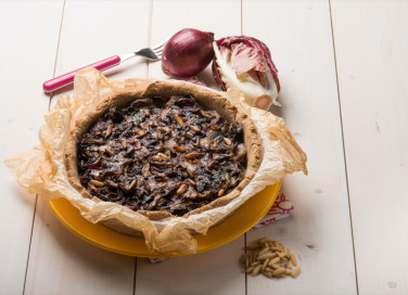 torta salata, radicchio, formaggio taleggio