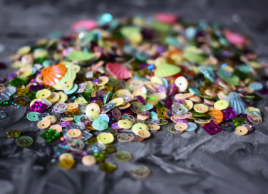 come cucire paillettes a mano, come cucire paillettes, come cucire strass
