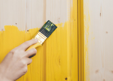 come verniciare porte esterno legno, verniciare porte legno