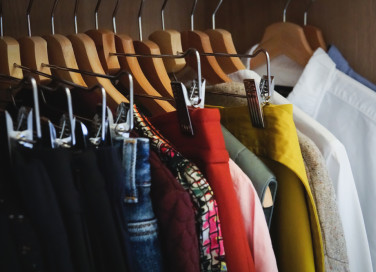 decluttering armadio, decluttering armadio come fare