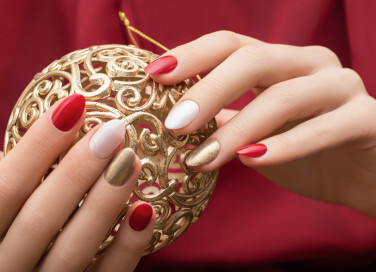 nail art, Capodanno 2021, decorazioni unghie