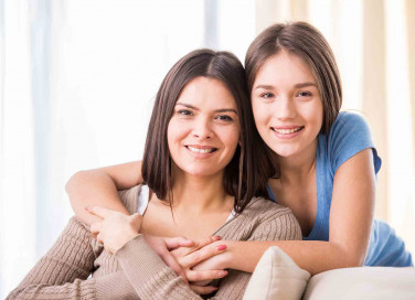 Mamma con figlia adolescente