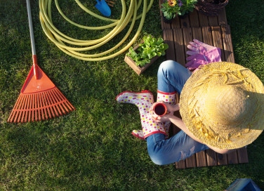 giardinaggio primavera, lavori giardino primavera