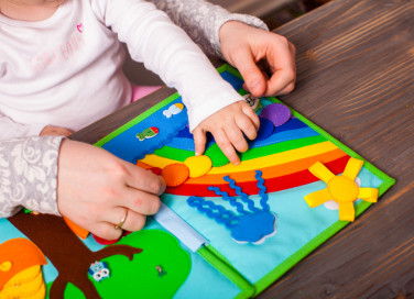 libri di feltro bambini fai da te, libri di feltro fai da te, libri sensoriali fai da te