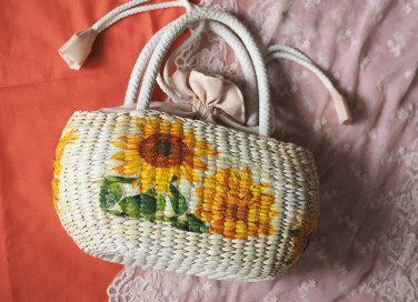 borsa paglia decorate fai da te, borse paglia decoupage