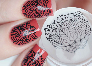 Mandala Nails