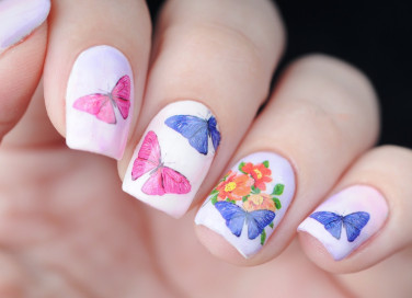 nail art, farfalle, decorazione unghie