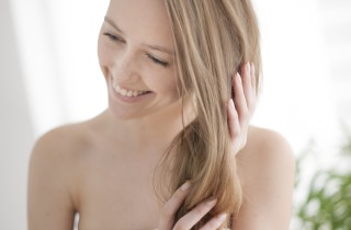 Rimedi naturali per capelli grassi