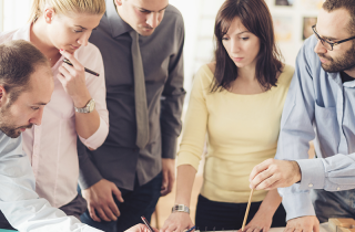 Sconfiggi la timidezza: 10 consigli