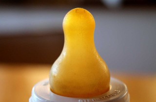 Scegliere il giusto biberon e tettarella