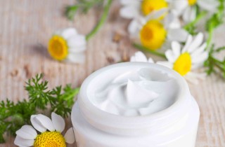 Crema viso fai da te: ricetta naturale 