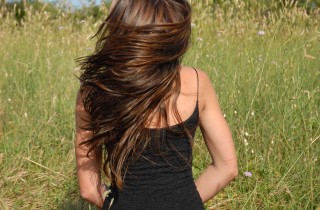 Sognare di perdere i capelli  