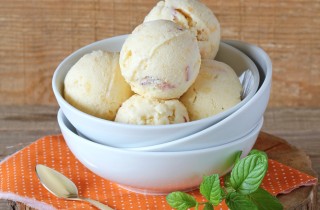 Gelato alla pesca gialla