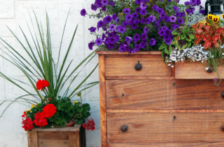 Proteggere i mobili da giardino