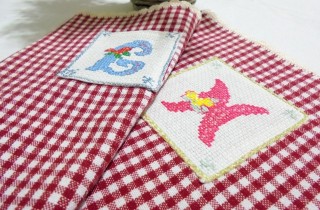 Regalo fai-da-te per San Valentino, una tovaglietta per la colazione cucita a mano