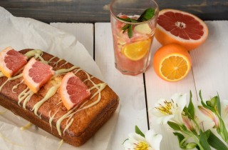 La ricetta della torta al pompelmo senza glutine per la prima colazione