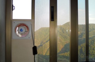 Ventola aspirazione cucina, come farla con materiali di recupero