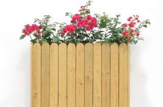 Come costruire una fioriera in legno con materiali di scarto