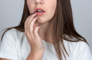 Herpes labiale: i rimedi naturali veloci per farlo passare