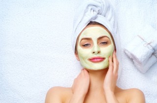 Maschera per il viso purificante: la ricetta fai da te facile da fare