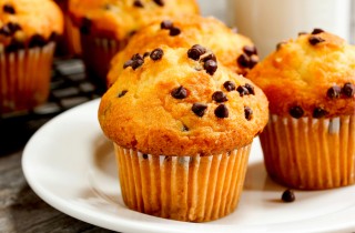 Muffin alla zucca e gocce di cioccolato, la ricetta golosa per la colazione