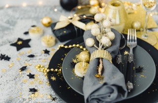 Come apparecchiare la tavola di Natale in modo raffinato