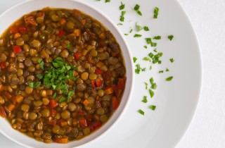 Come cucinare le lenticchie in modo perfetto per il cenone di Capodanno