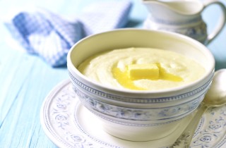 Come si prepara il semolino salato per una buona minestra invernale