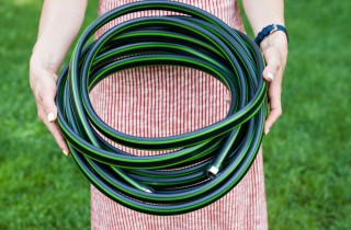 Tubo irrigazione che perde acqua, come ripararlo in 1 minuto