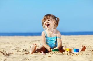 Come scegliere il costume da bagno giusto per i bambini, 6 consigli